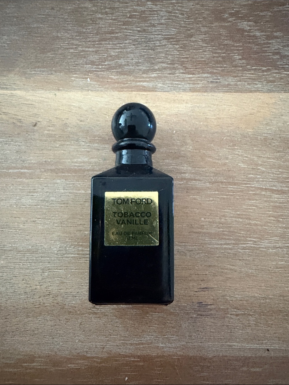 Tom Ford Tobacco Vanille - Black with Gold Plaque
